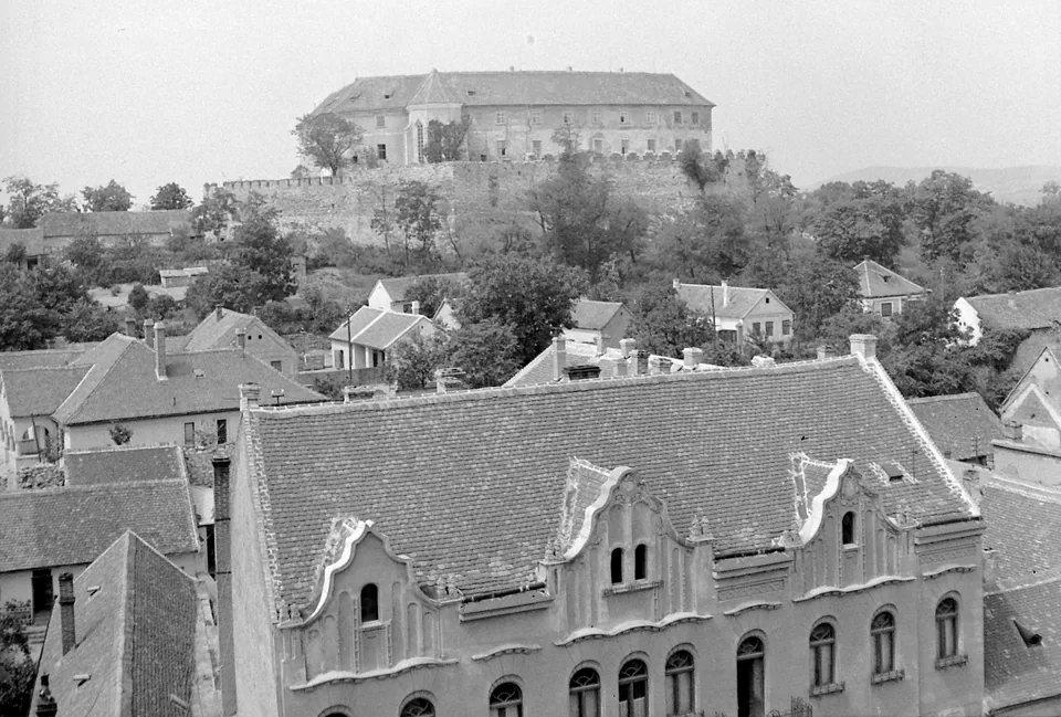 A siklósi vár egy 1958-as fényképen