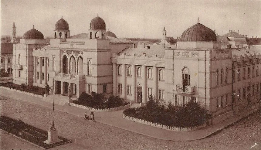 A mohácsi városháza az 1930-as években