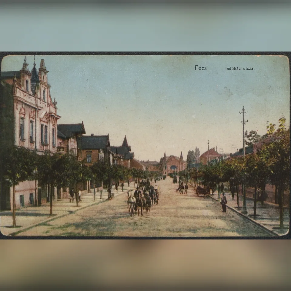 A pécsi Indóház (ma: Szabadság) utca 1919 körül